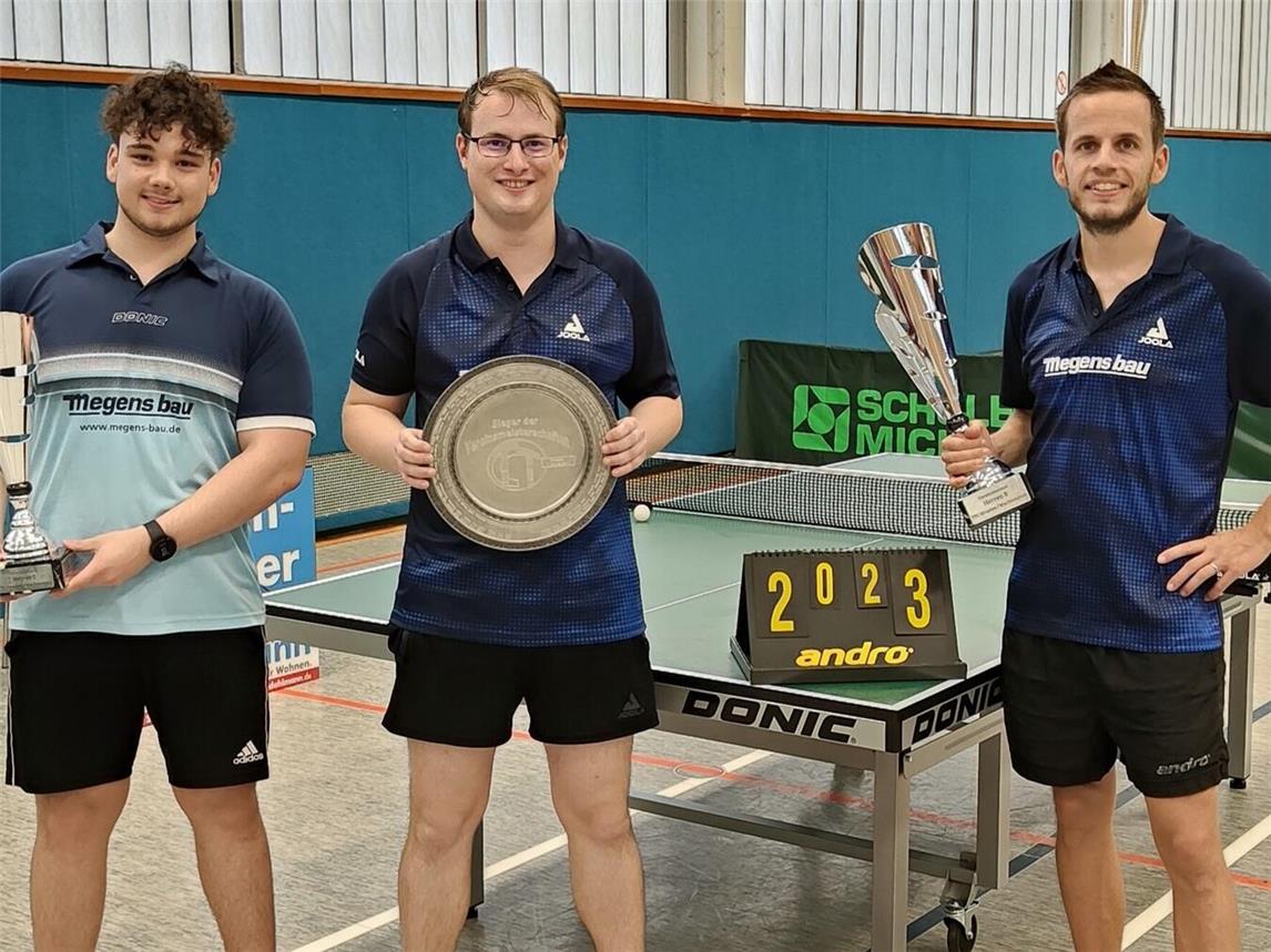 Das waren die Sieger in den drei Herrenklassen des TTC Straelen/Wachtendonk bei der letztjährigen Austragung. (Vl.) Henrik Sensen, Philip van Geelen, Pascal Nabben. Foto: TTC Straelen/Wachtendonk