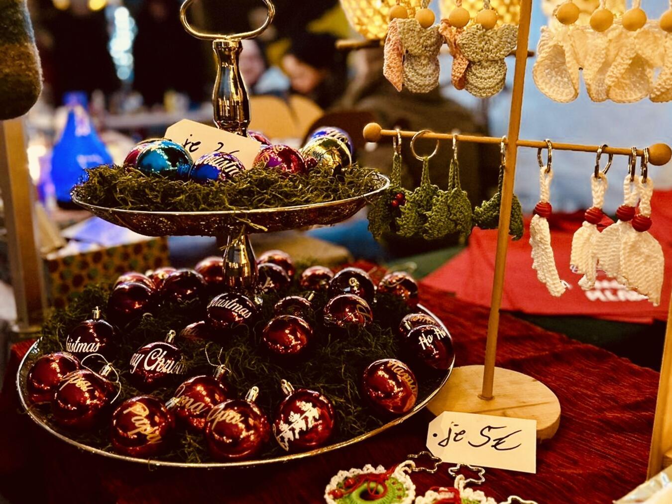 Das Winterleuchten in Veert hält von Kunsthandwerk bis hin zu Leckereien einiges bereit. Foto: privat