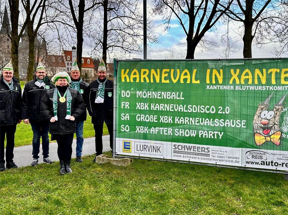Das Xantener Blutwurstkomitee fre ut sich auf ein paar tolle Karnevalstage. Foto: privat