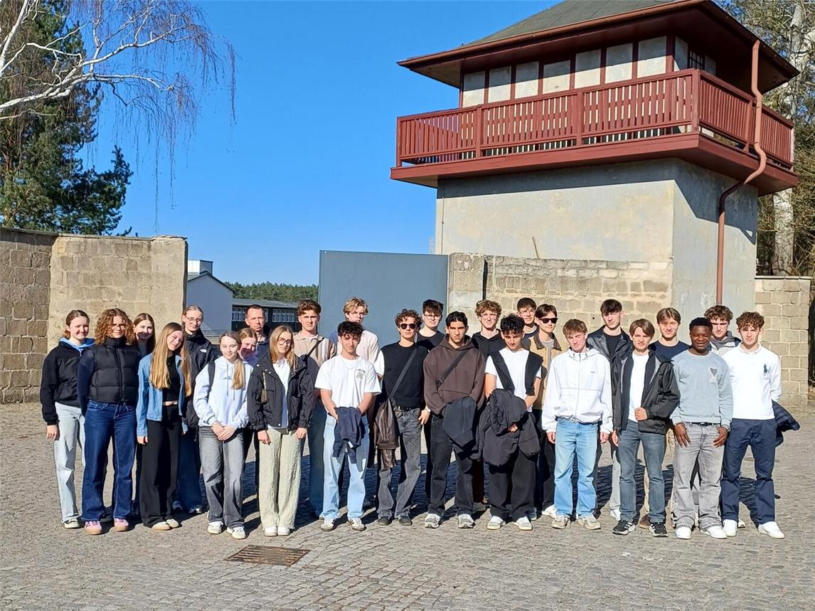 Den besonderen Schwerpunkt und Abschluss des Kurses bietet die Gedenkstättenfahrt nach Berlin. Foto: FvS