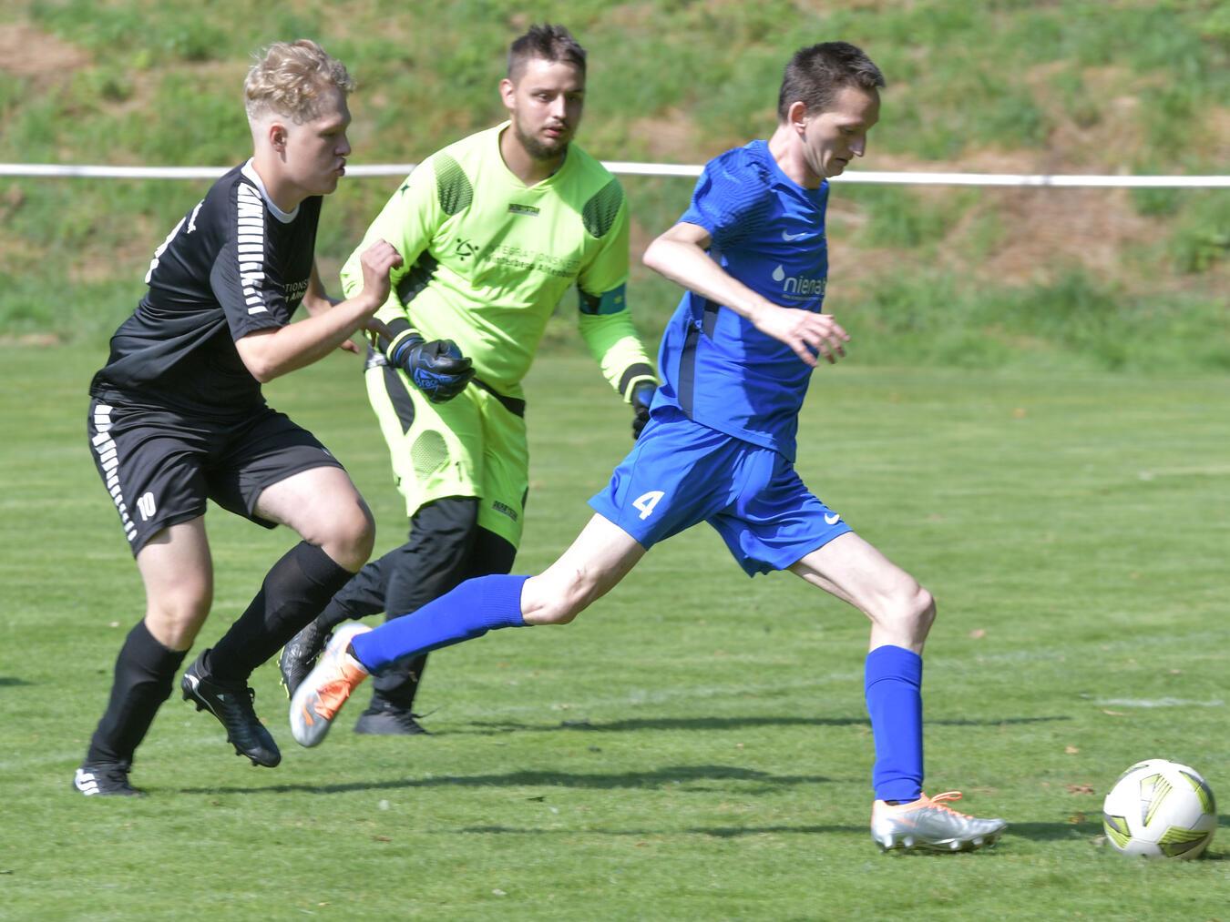 Den Zuschauern wurden spannende Spielszenen geboten. NN-Foto: Gerhard Seybert