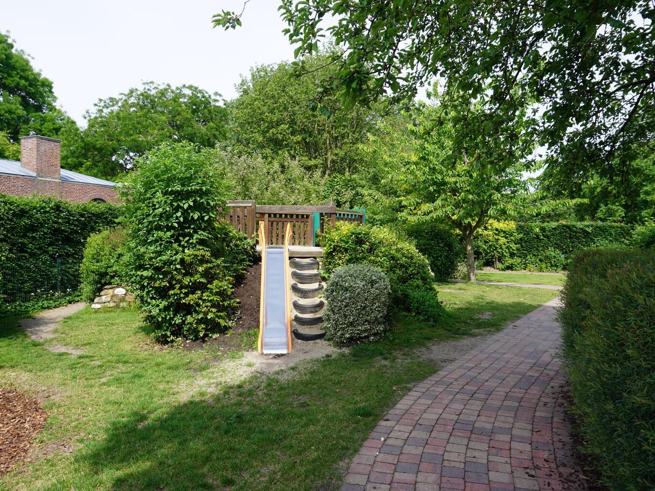 Der Abenteuerhügel der Kita Marienkäfer muss erneuert werden.Foto: Vivian Sasse