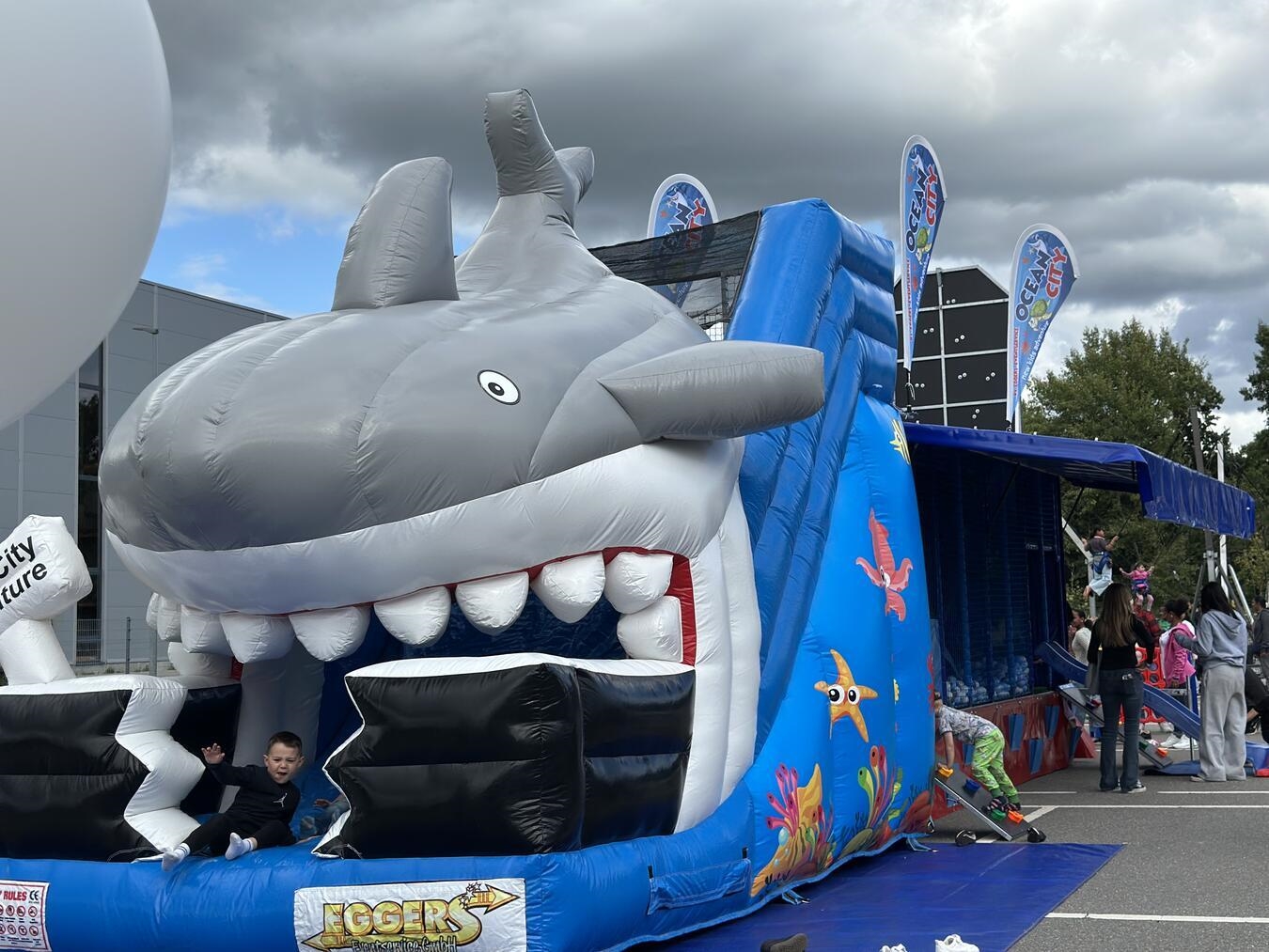 "Aktionstrailer Ocean City beim Familientag in Rees"