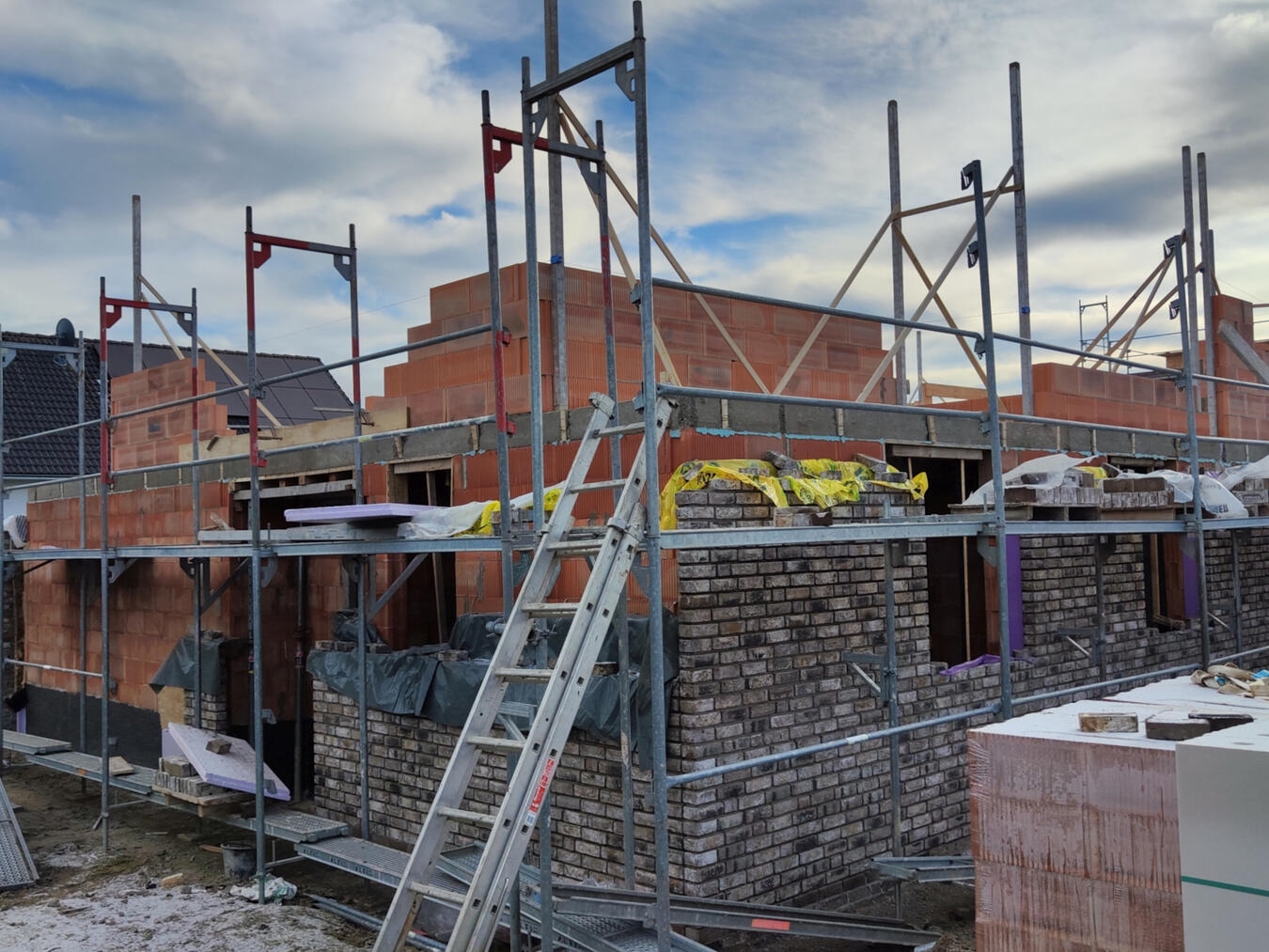 Der aktuelle Grundstücksmarktbericht Kreis Kleve 2026 zeigt, dass die Nachfrage nach Baugrundstücken im Kreisgebiet deutlich gestiegen ist. Foto: Kreis Kleve