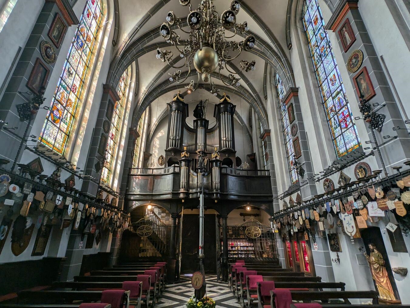 "Orgel in der Kerzenkapelle Kevelaer, beeindruckendes Kircheninstrument, Foto von Paul Lammers"