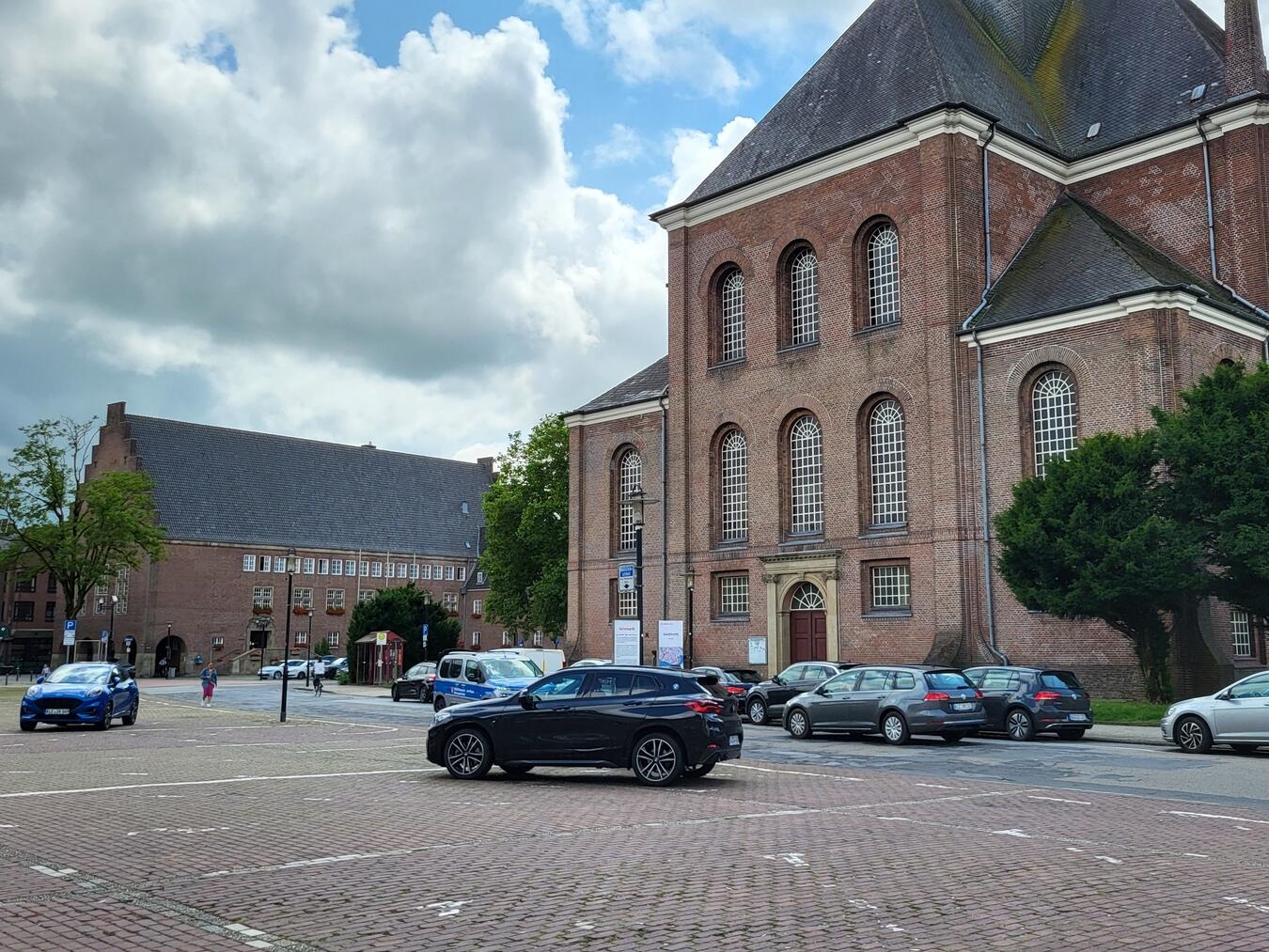 "Emmerich Bürgerbus eingeschränkter Betrieb ab 20. Juli, Foto von Michael Bühs"