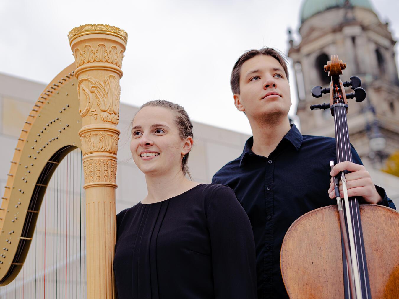 Der Cellist Michael Wehrmeyer und die Harfenistin Johanna Dorothea Görißen. Foto: Taewook Ahn