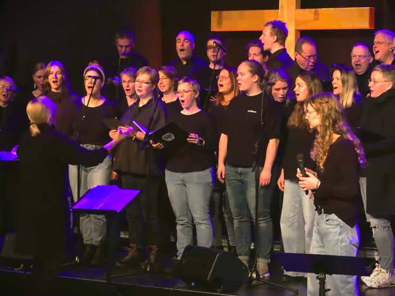 Der Chor CrossOver aus Braunschweig lädt zum Gospel-Workshop ein. Foto: privat