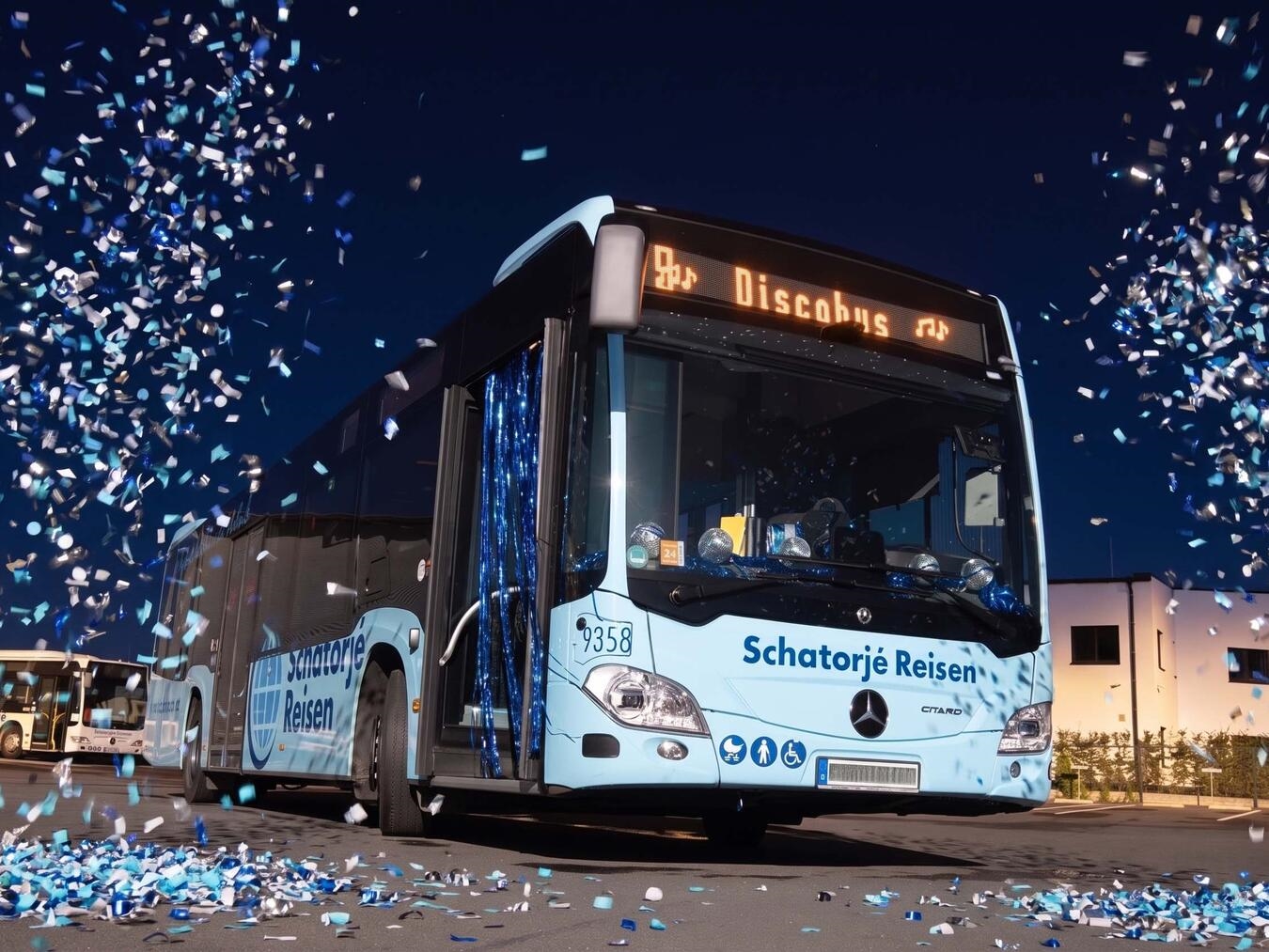 Ein Straßenfest deluxe Der Disco-Bus von Schatorjé-Reisen ist nur ein Beispiel für die besonderen Angebote am Gewerberingfest. Foto: Schatorjé-Reisen