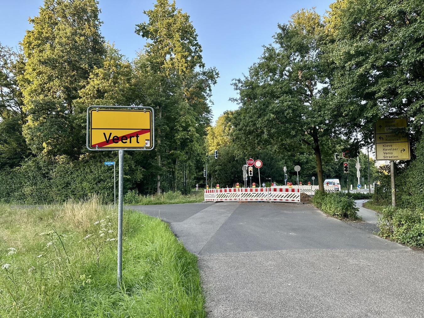 Der Dreihöfeweg kann ab dem 22. Juli nicht mehr in Richtung Krankenhaus befahren werden, teilt Straßen.NRW mit.Foto: Stadt Geldern/Terhorst