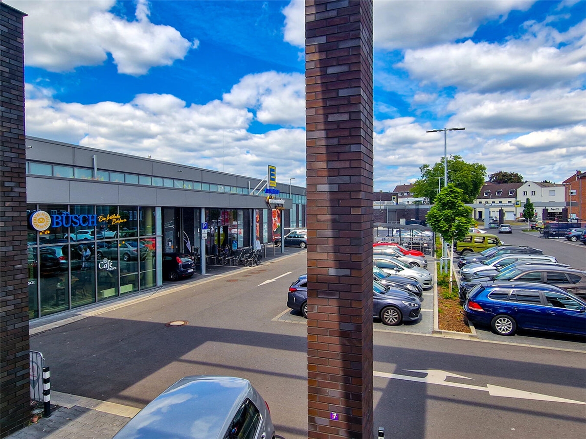 Der Edeka-Parkplatz am Ostwall ist aufgrund seiner Lage in der Innenstadt sehr beliebt.Foto: Stadt Geldern/Terhorst