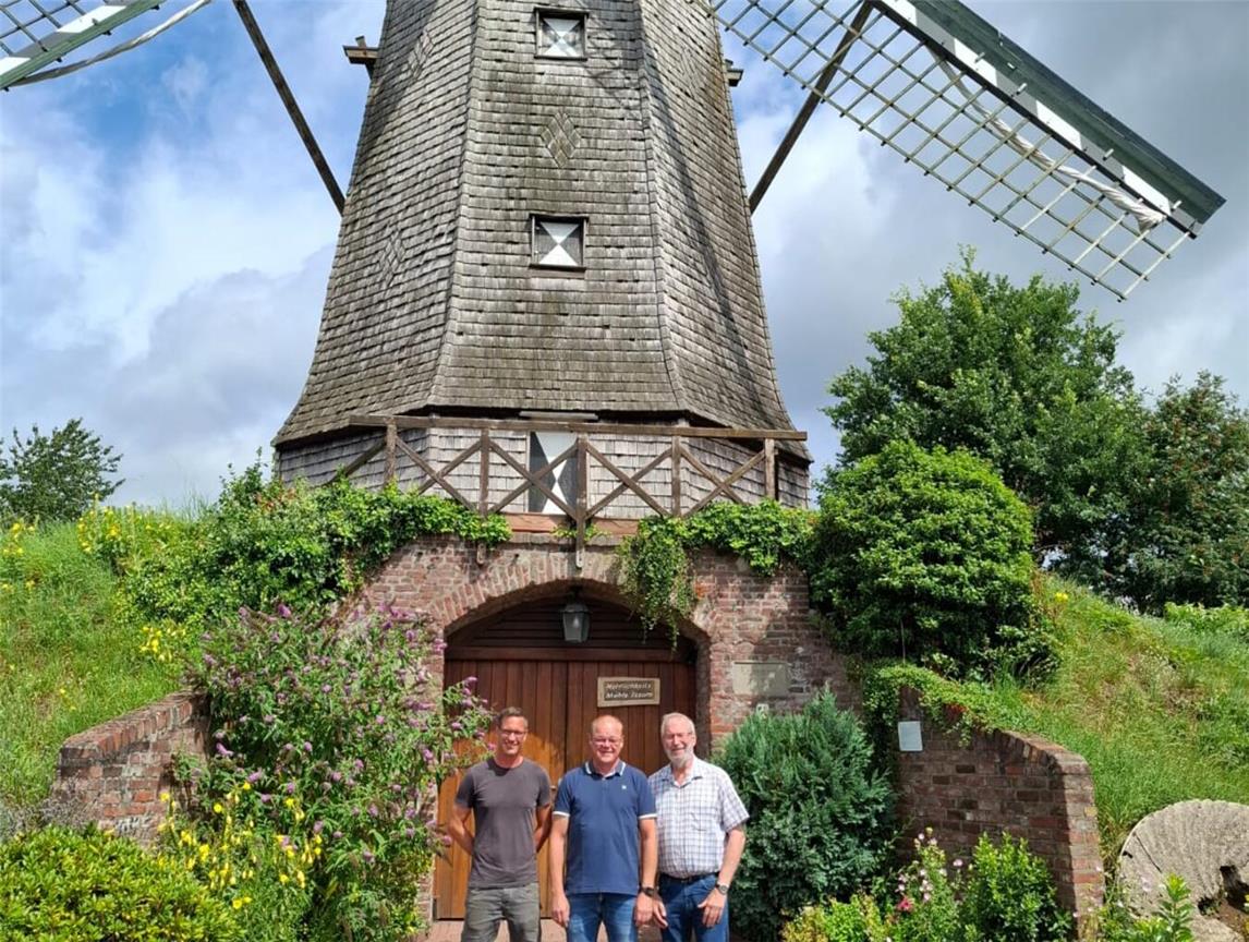 Der Förderverein Herrlichkeitsmühle in Issum und die St.-Nicolai-Bruderschaft Issum können sich über eine Projektbewilligung freuen. Foto: privat