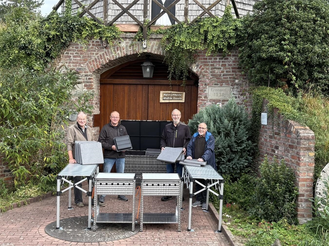 Der Förderverein Herrlichkeitsmühle Issum freut sich über sein neues Equipment.Foto: privat