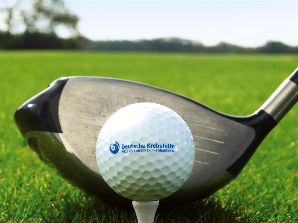 Der Golfclub Schloss Haag erspielte 2.222 Euro zugunsten der Deutschen KinderKrebshilfe. Foto: Nora Bibel