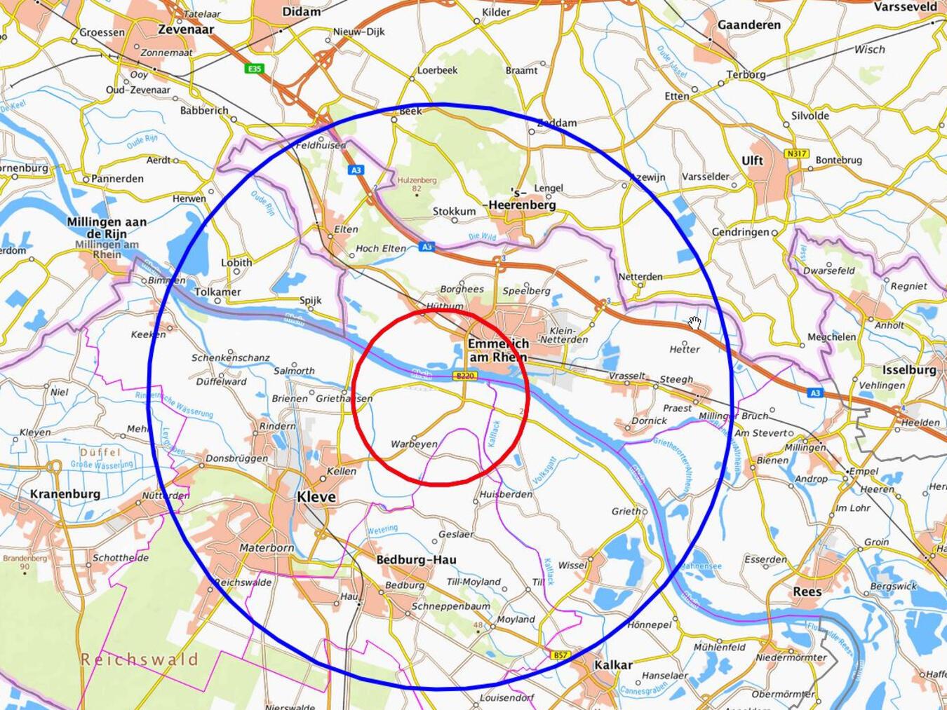 Der Kartenausschnitt zeigt die Schutzzone (rot) sowie die Überwachungszone (blau). Screenshot: © Kreis Kleve