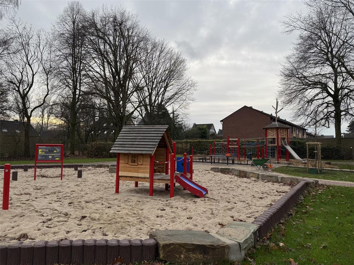 Der Kolpingspielplatz war seit Mitte Mai für die Neugestaltungsmaßnahmen gesperrt und ist nun wieder geöffnet. Foto: Stadt Geldern/Gossens