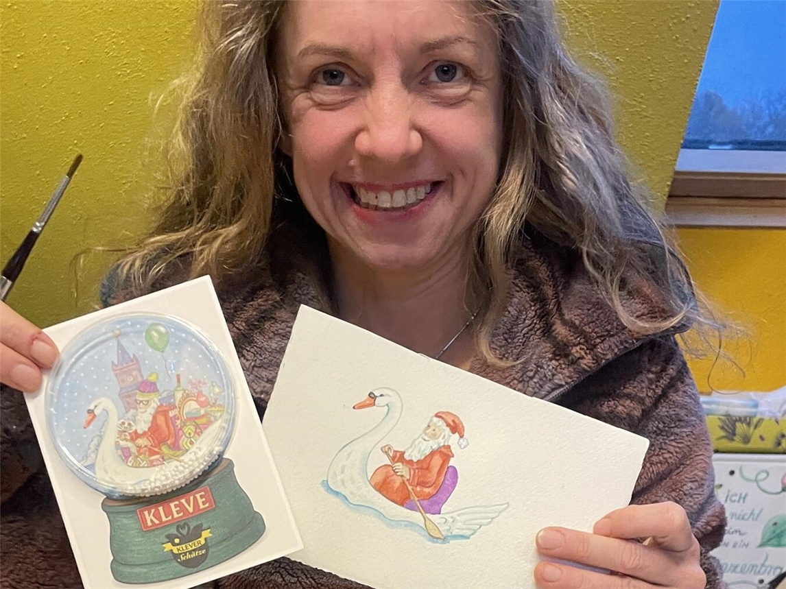 Der Künstlerin und Designerin Maren Rombold hat die Grußkarte gestaltet. Foto: Klever Schätze