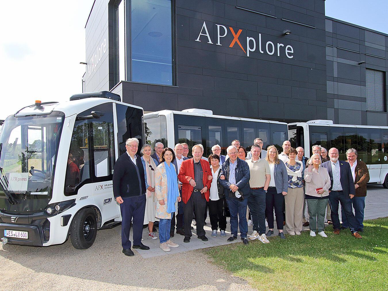 Der LVR-Kulturausschuss machte am Montag eine Testfahrt durch den APX. NN-Foto: Theo Leie