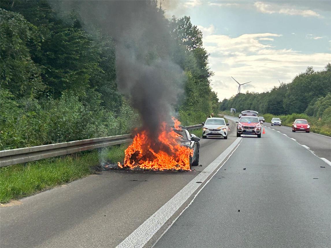 Der Motorbereich stand im Vollbrand. Foto: Stefan Bömler