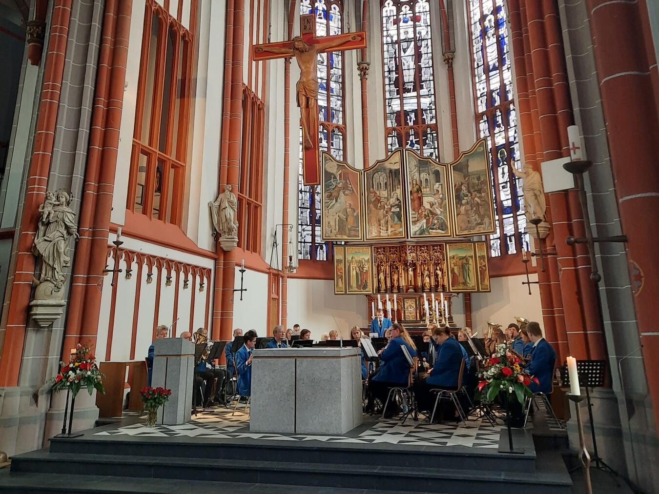 Der Musikverein Kranenburg lädt am 4. Januar zum traditionellen Dreikönigskonzert in die Kirche St. Peter und Paul ein. Foto: Musikverein Kranenburg