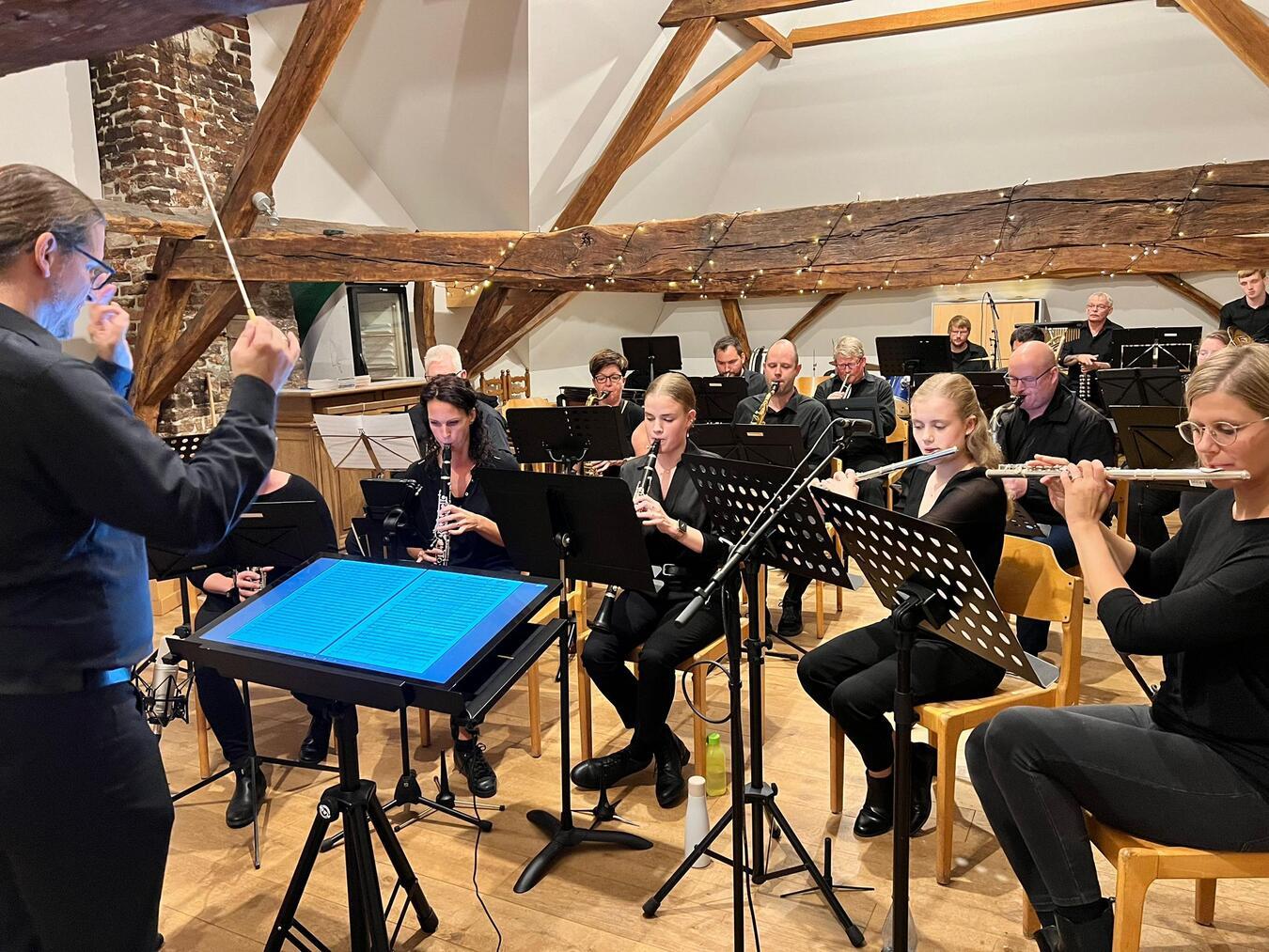 Der Musikverein Pont probt schon fleißig für die Weihnachtskonzerte. Foto: privat