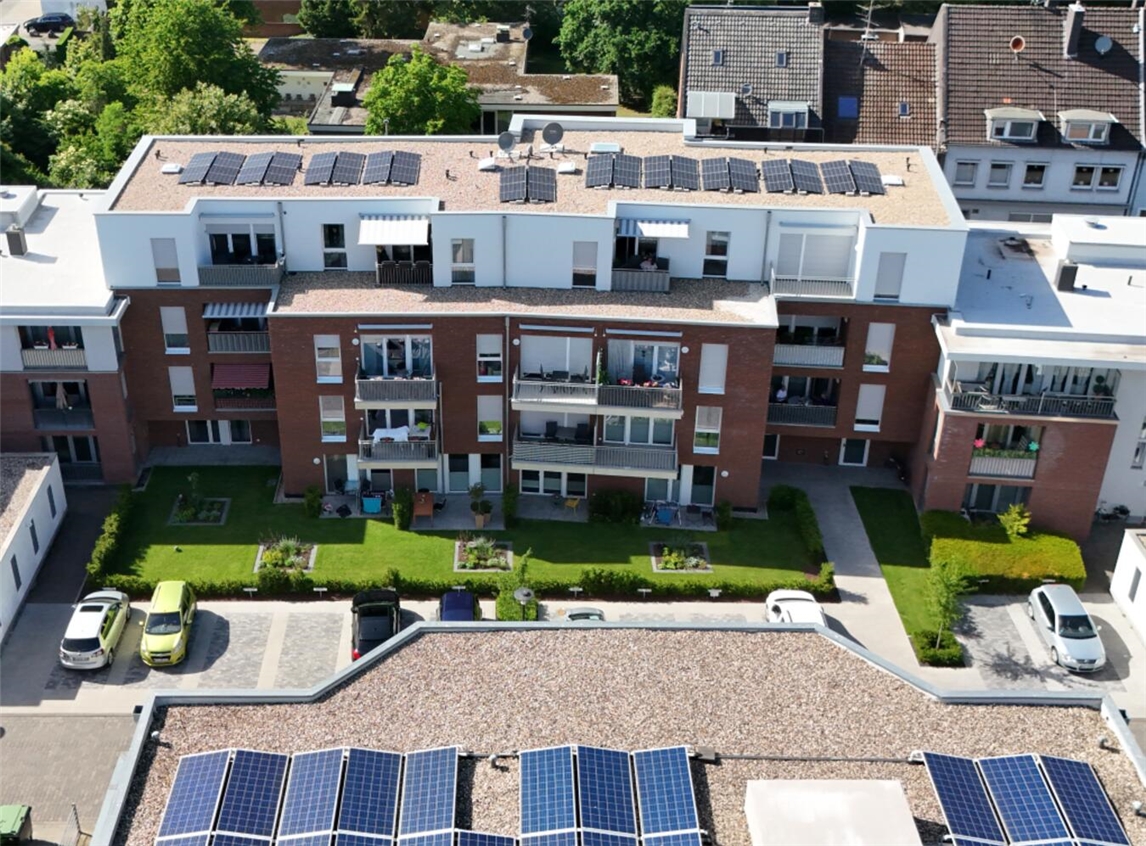 "Neubau der EBG am Großen Wall 53 in Emmerich, modernes Gebäude"