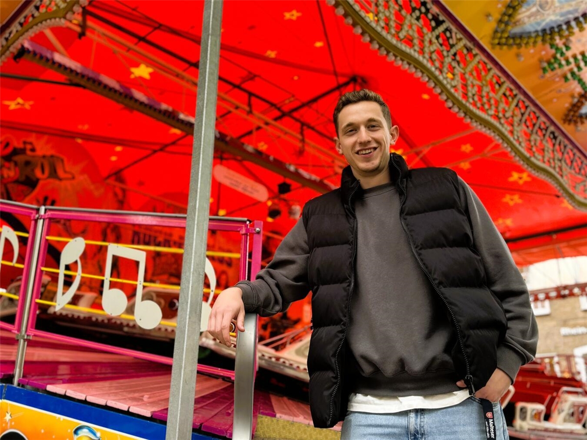 Der neue Reeser Kirmesmeister Christopher Hakvoort übernimmt im kommenden Jahr die Hauptorganisation des Großevents. Foto: Stadt Rees