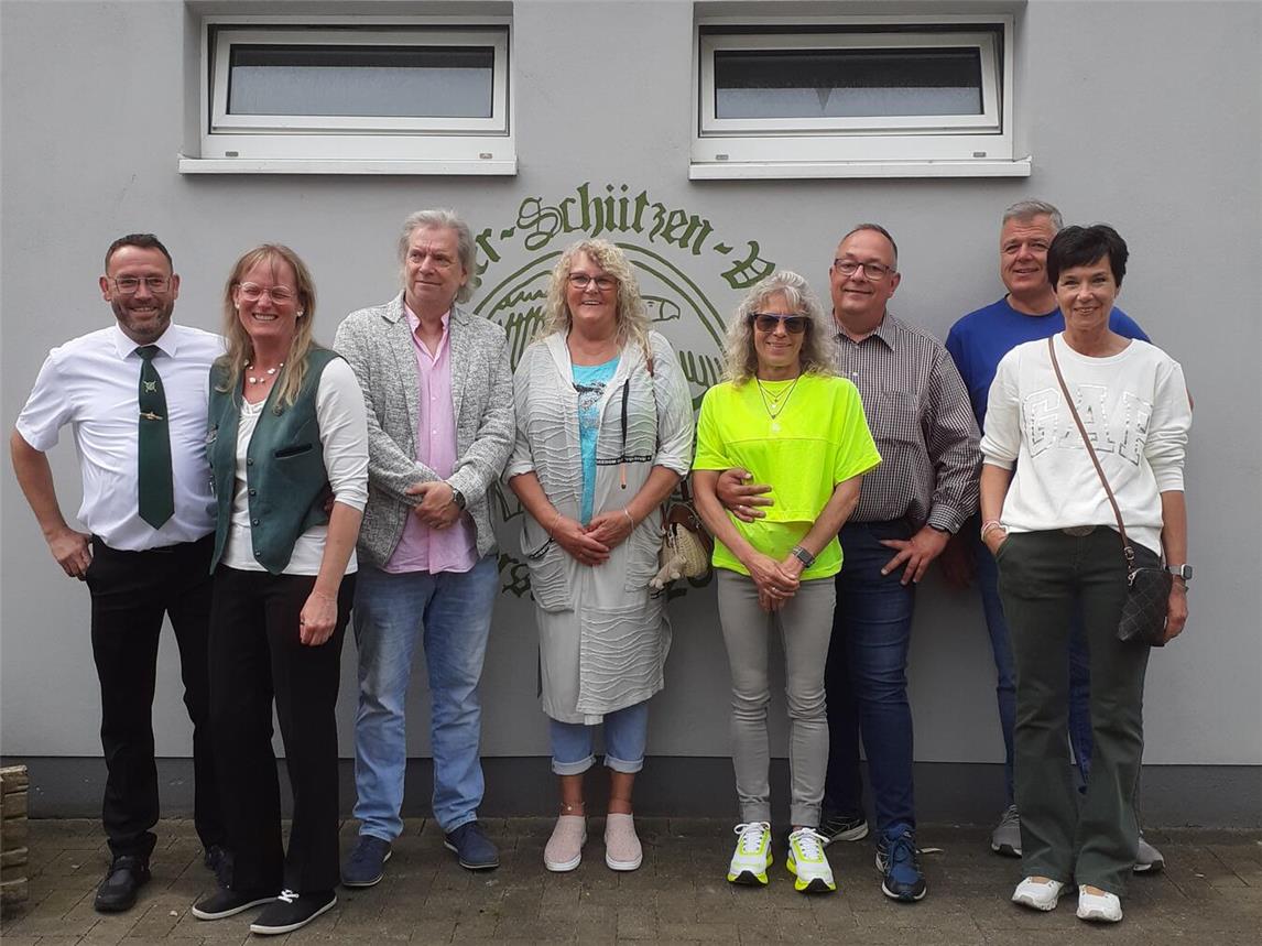 Der neue Thron des BSV Eversael freut sich auf das bevorstehende Schützenfest. Foto: privat