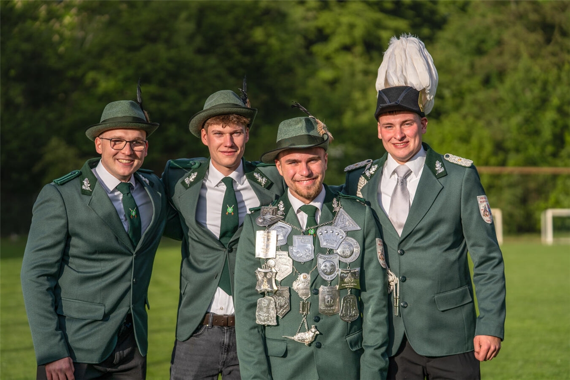 "Thronbesteigung: König Luc Heußen mit Gefolge in Kapellen, Foto von Miriam Steinfeld"