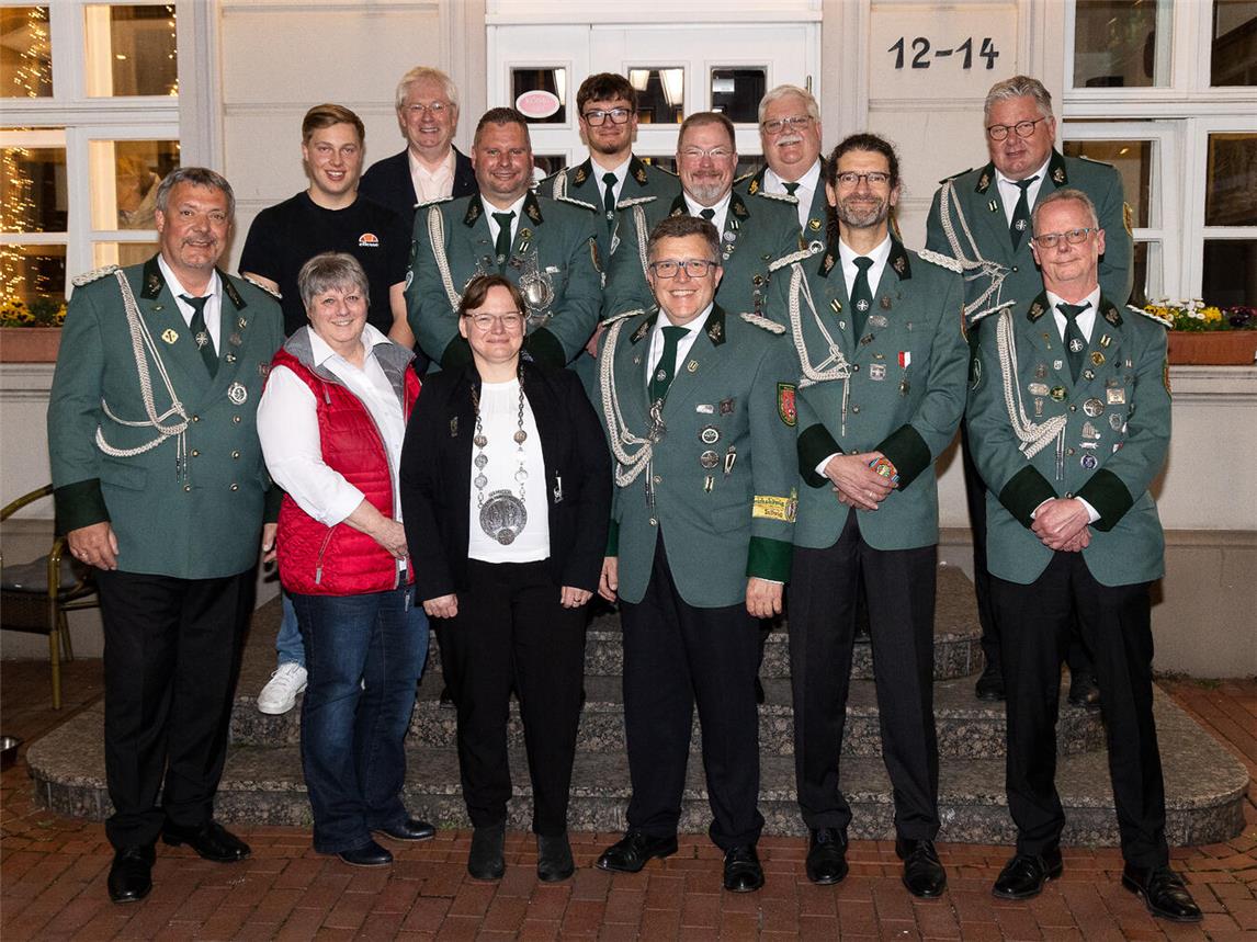 Der neue Vorstand der St. Sebastianer/ St. Georgius Schützenbruderschaft. Foto: Peter Meulmann