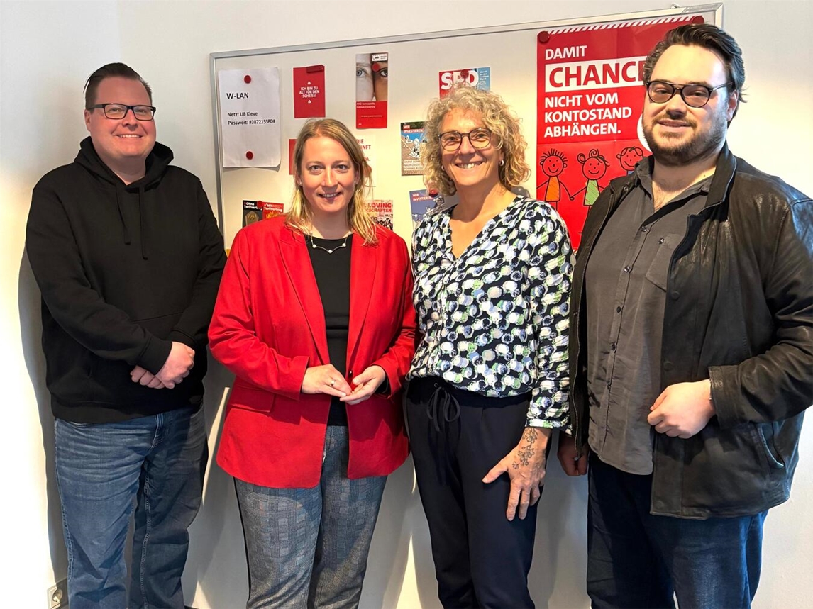 "Neuer Vorstand UB-Ausschuss Kreis Kleve SPD: Benjamin Hinze, Sabrina Kühle, Andrea Steinmeier, Daniel Boumanns"