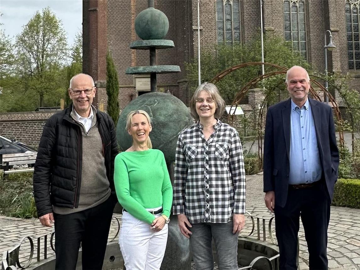 Der neue Vorstand mit (v. l.) Bernd Thönnesen (1. Vorsitzender), Heile Klösters (2. Vorsitzende), Irmgard Krude (Geschäftsführerin) und Karl-Heinz Wagner (Schatzmeister). Foto: privat