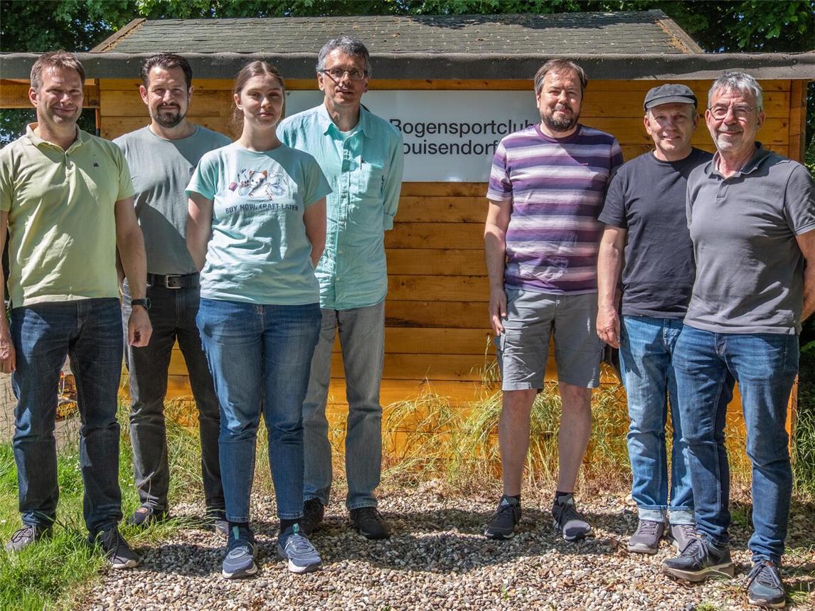 Der neue Vorstand (v.l.): Ralf Kortboyer, Denis Leonow, Ciara Duismann, Thomas Beha, Stephan Seiler, Frank Winkelmolen und Raimund Arts. Foto: Kurt Michelis