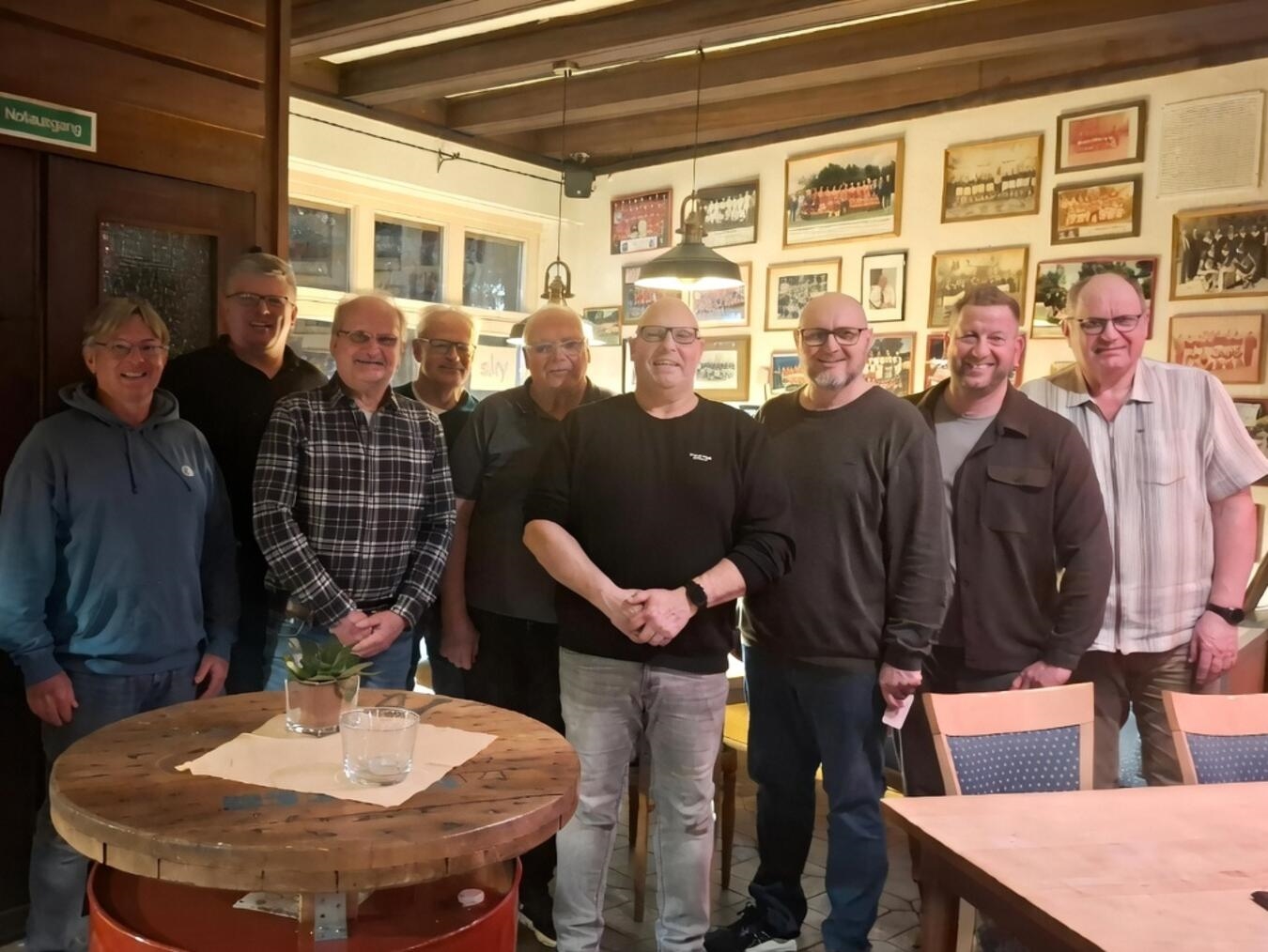 "Der neue Vorstand der St. Marien Schützengemeinschaft Sonsbeck 1307 in Gruppenfoto."