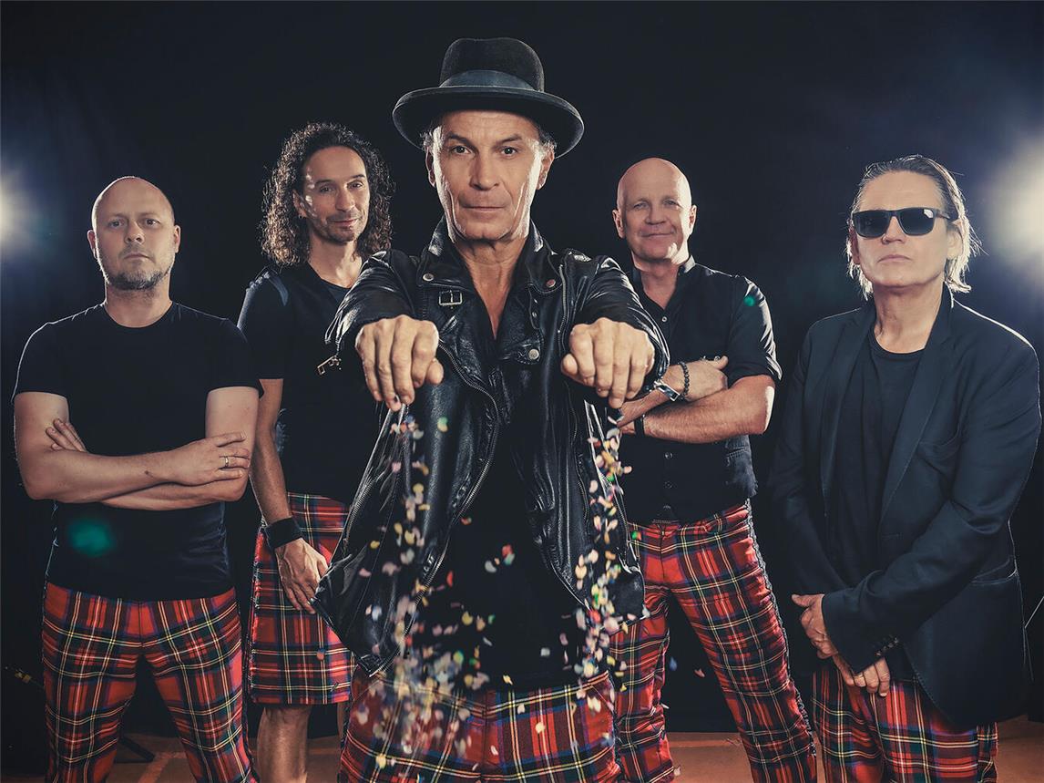 Der Niederrhein darf sich am 30. August auf das Open-Air-Konzert mit Brings im Eis Sport & Event Park freuen. Foto: Moritz „Mumpi“ Künster