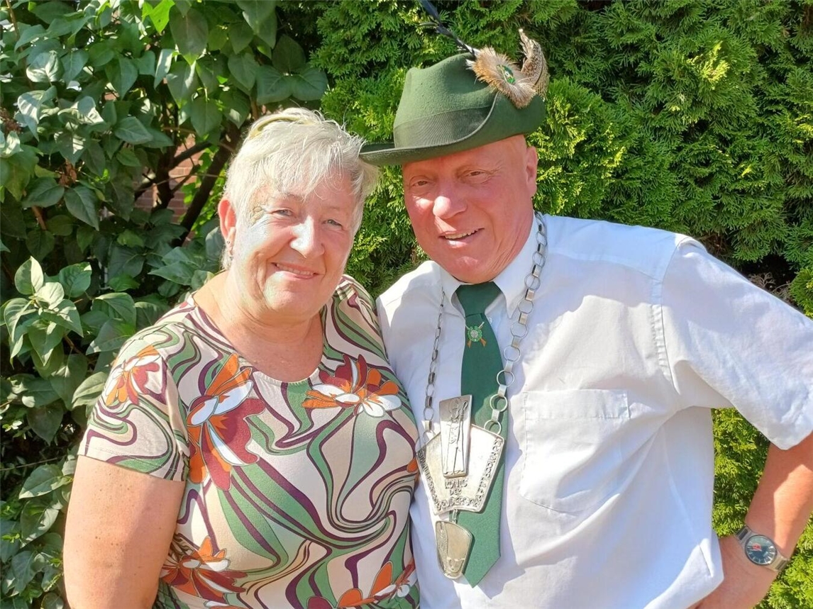 Der noch amtierende Schützenkönig Peter Jung und Königin Cordula Fechtner. Foto Schützen