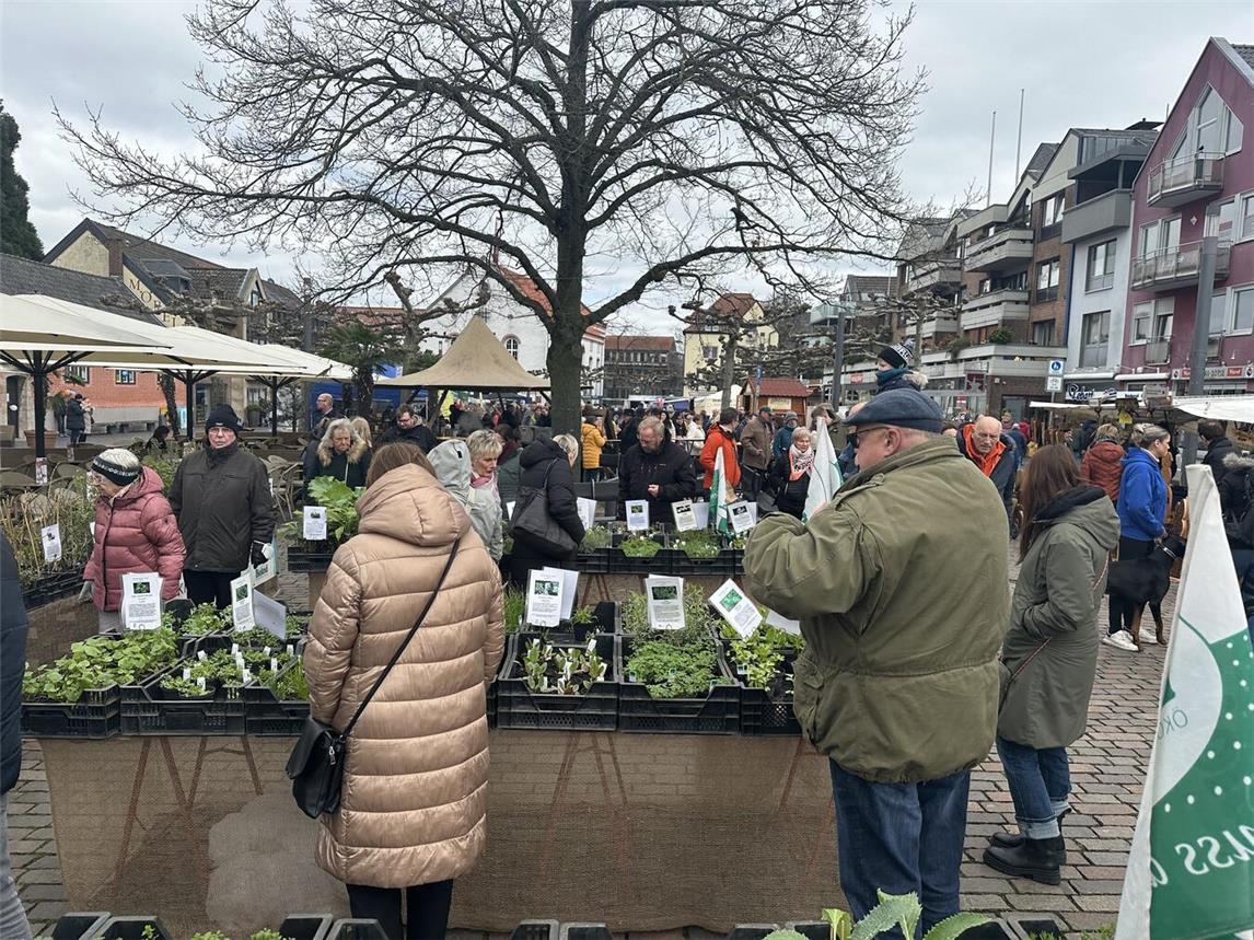 Der Ostermarkt war im vergangenen Jahr gut besucht. NN-Fotos (Archiv/2): SP