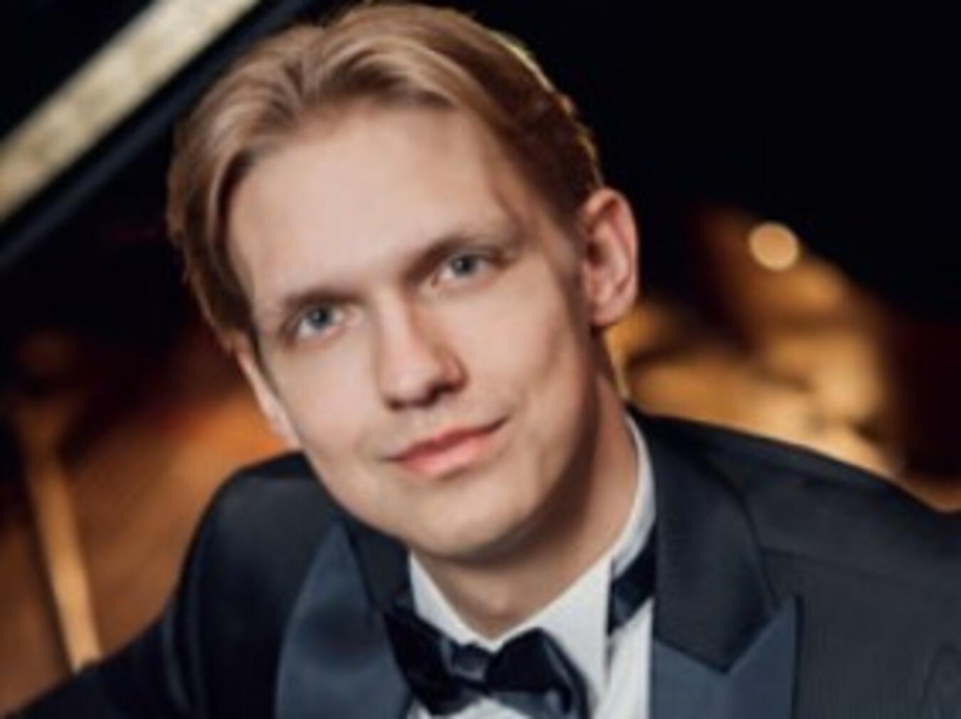 Straelen im Zeichen hochbegabter Pianisten Der Pianist Daniils Mickevičs ist am 7. August zu Gast beim Kulturring Straelen. Foto: Sergey Skopintsev