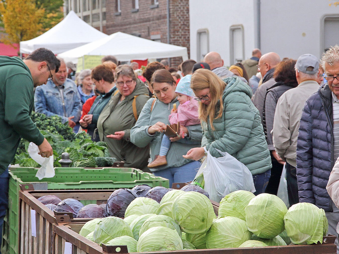 Der Ponter Herbst- und Kartoffelmarkt wird alljährlich am dritten Sonntag im Oktober zu einem beliebten Treffpunkt.Foto: G. Seybert