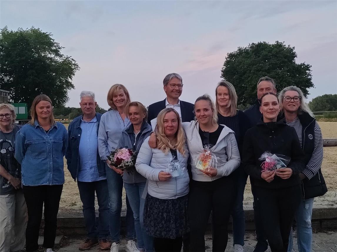 Der Reitverein Xanten ehrte auch langjährige Mitglieder und erfolgreiche Reiter. Foto: Reitverein Xanten