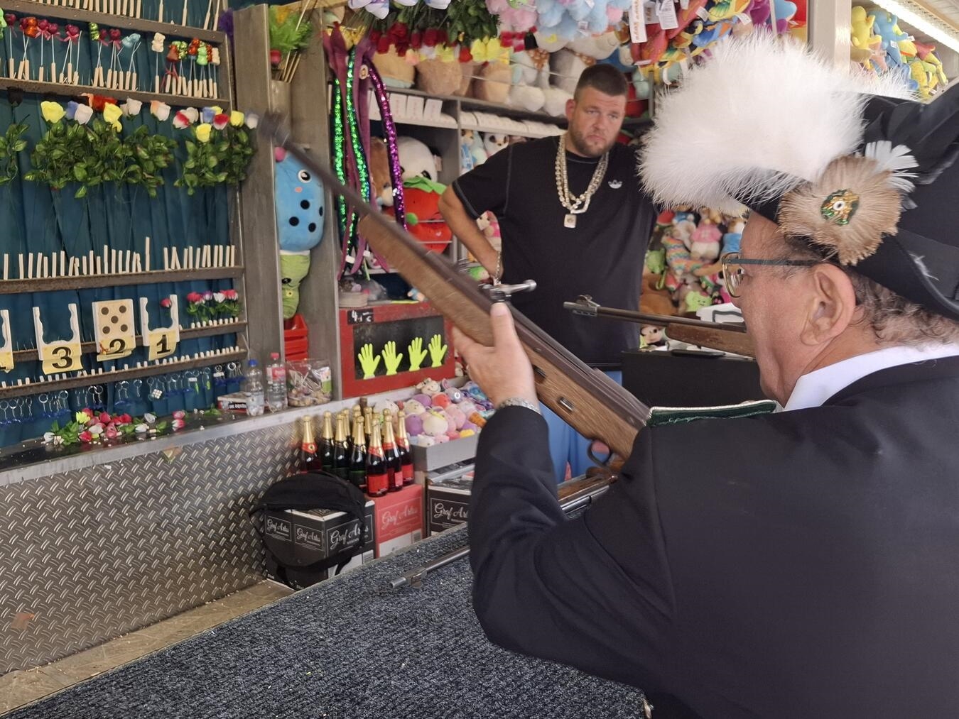 Es geht hoch hinaus Der Schützenumzug und das Pokalschießen finden wieder am Samstag zur Eröffnung der Kirmes statt.