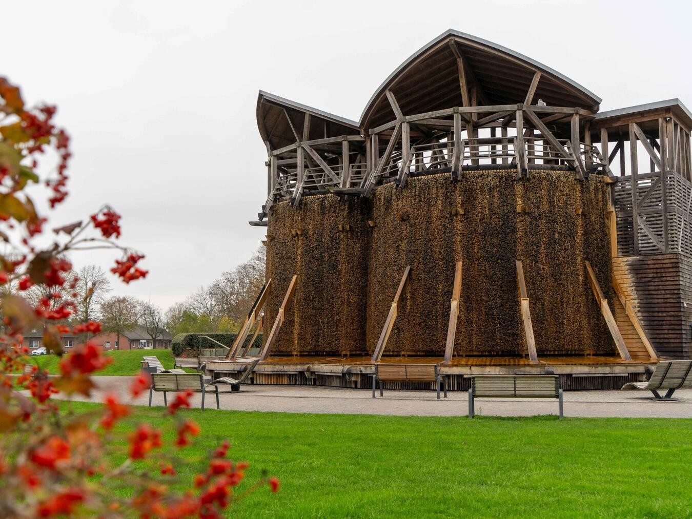 "Kühler Solegarten in Kevelaer, grüne Oase im Sommer, Foto von G. Seybert"