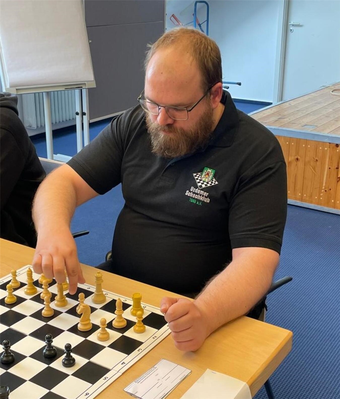 "Raphael van Weegen, Spieler der Saison beim Uedemer Schachklub, Porträtfoto"