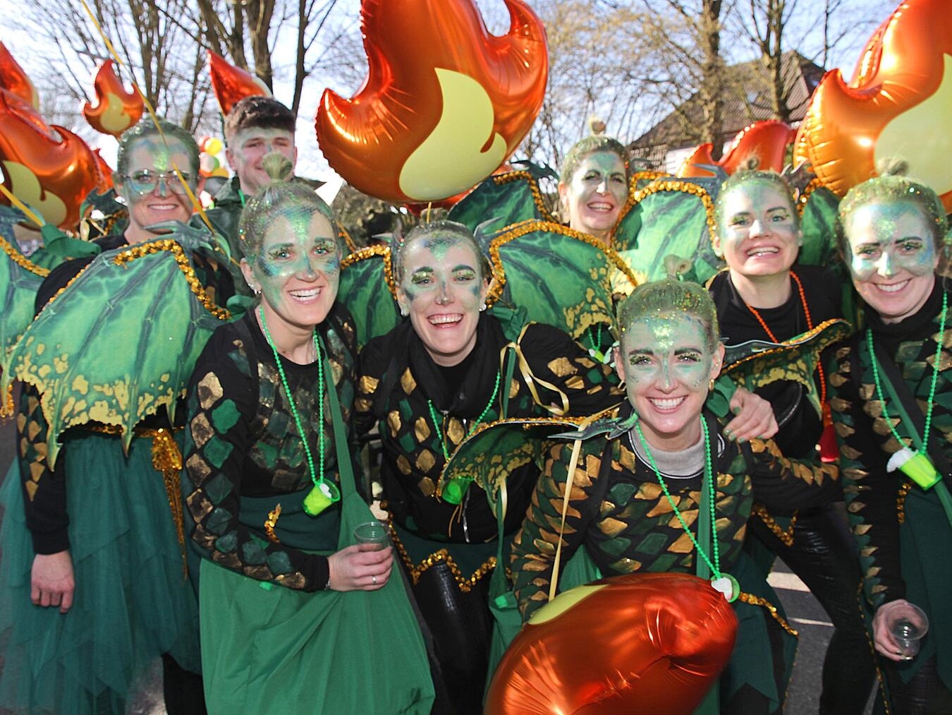 Der Straßenkarneval startet am Niederrhein: Bunt, fröhlich und gut gelaunt (wie hier im vergangenen Jahr in Straelen) feiern die Jecken die fünfte Jahreszeit.NN-Foto: Archiv Theo Leie