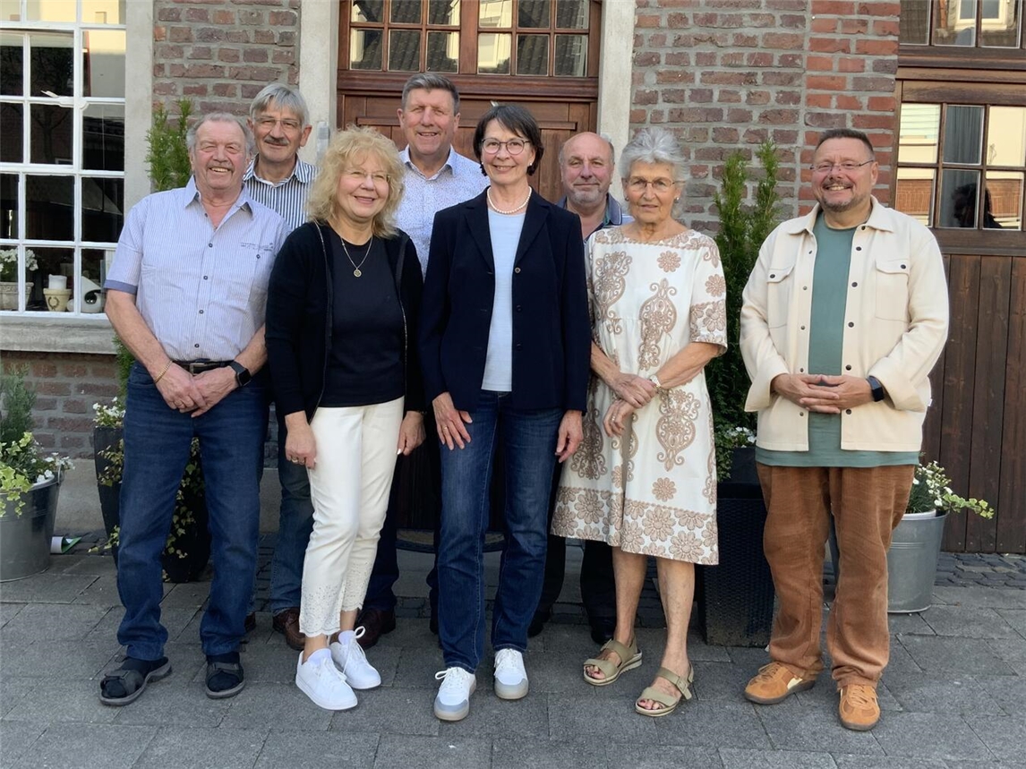 "Vorstand des Fördervereins Weeze denk mal Kultur bei Veranstaltungsplanung, Gruppenfoto, Kulturförderung, Weeze"