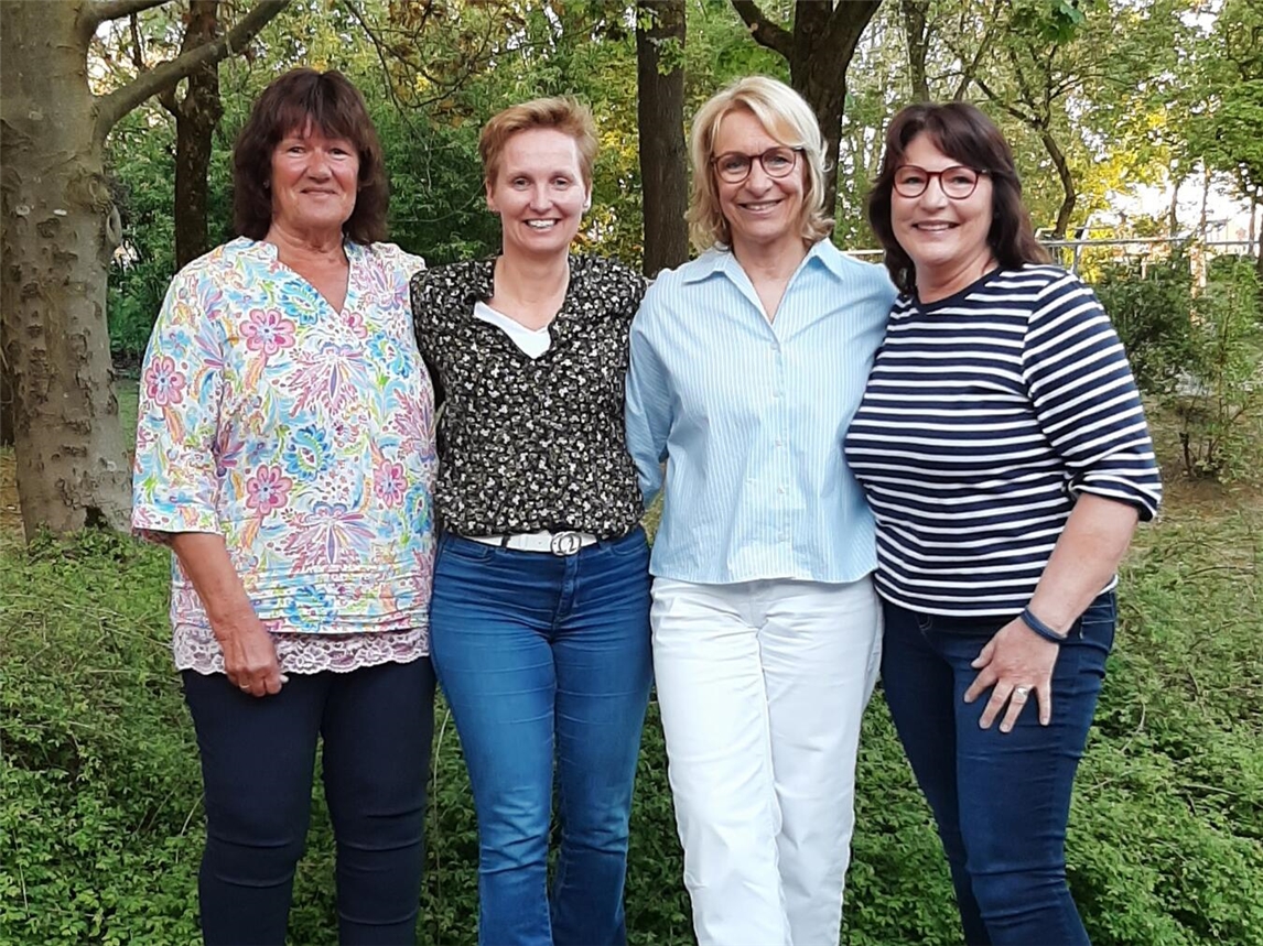 "Vorstand HFK: Hilla Pommerin, Patries Robijn, Ilona Stapper, Ulrike Wittenhorst, Gruppenfoto"