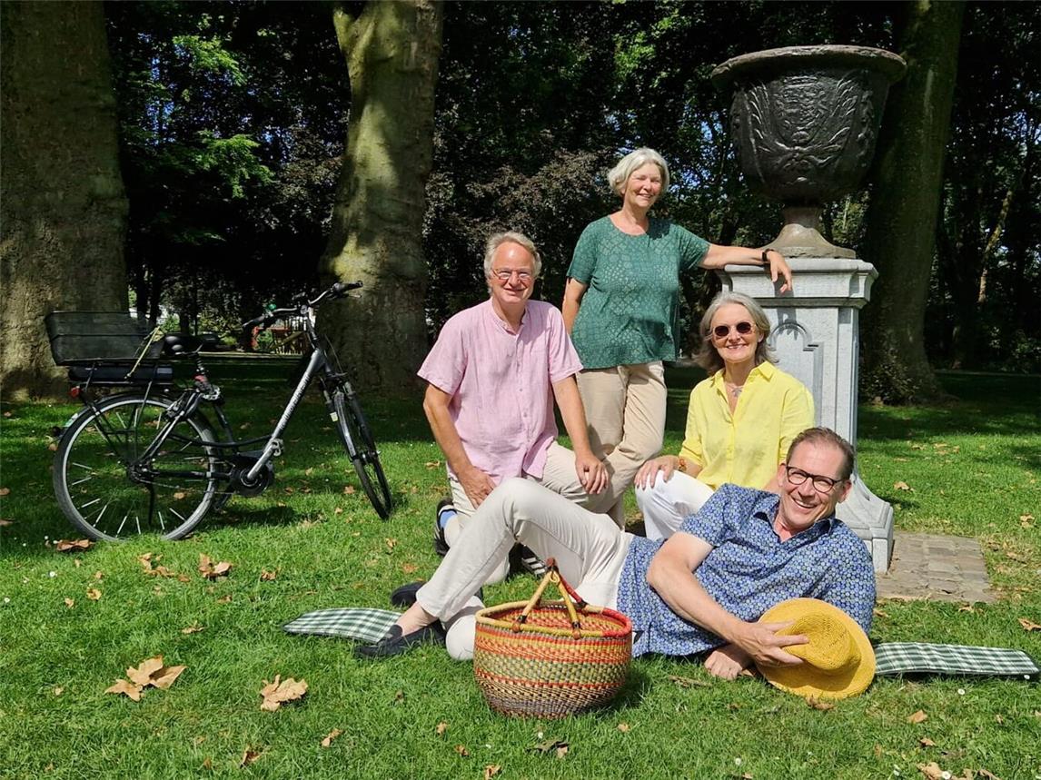 Der Vorstand des Klevischen Vereins freut sich auf viele Besucher und hofft auf schönes Wetter. Foto: Klevischer Verein