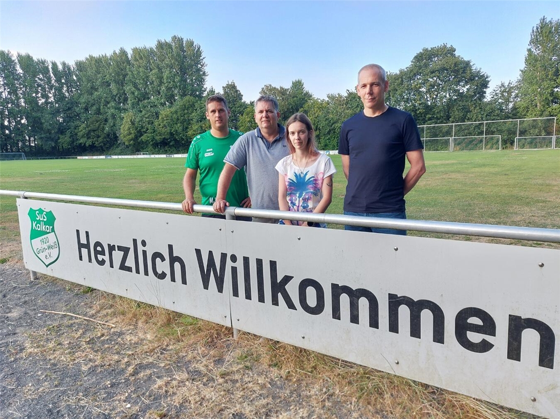 "Vorstand SuS 1920 Kalkar: Matthias Janßen, Marco van de Löcht, Rikarda Haal, Andreas Maas"