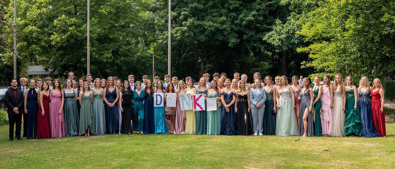Die Abiturienten 2025 des Lise-Meitner-Gymnasiums Geldern. Foto: privat