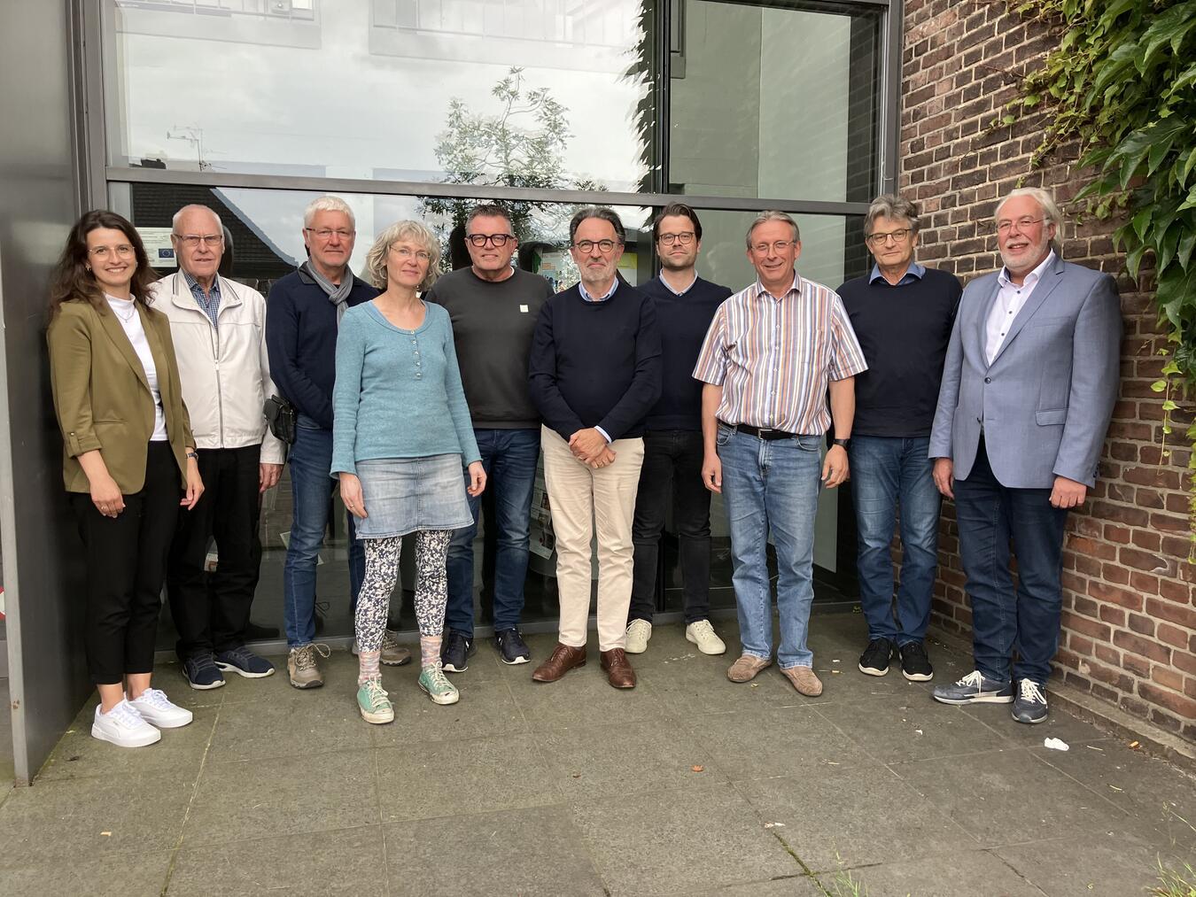 Die Arbeitsgruppe für die Leitlinien für freiwillige Bürgerbeteiligung bei ihrer konstituierenden Sitzung im Kranenburger Rathaus. Foto: Gemeinde Kranenburg